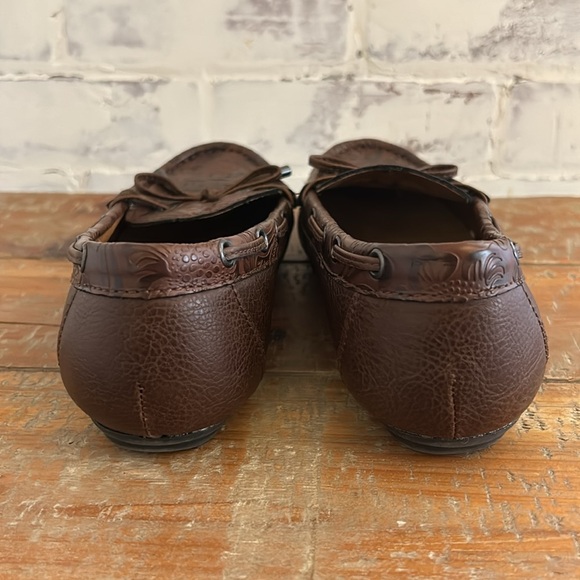 b.o.c Born Women’s Loafers Slip On Brown Textured Floral Cottage Core Size 6.5 - Picture 4 of 10
